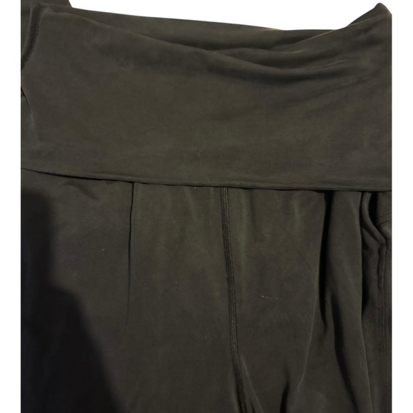 Lululemon Cupro Foldover Yoga Pants, Size 4, NWOT, Flattering AND Comfortable! - Picture 7 of 7